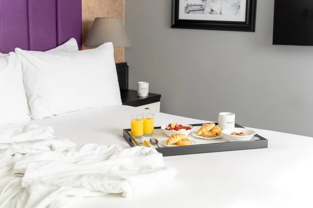 غرفة كلاسيكية ثلاثية بسرير كوين وسرير فردي، The Trinity City Hotel 3/4