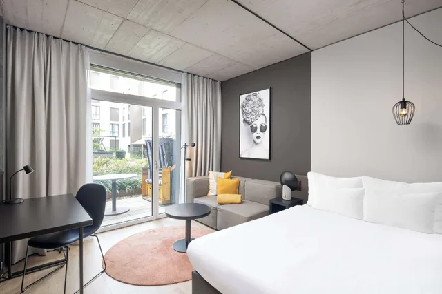 جناح استوديو بسرير كوين بشرفة، Radisson Hotel & Suites Zurich 1/10