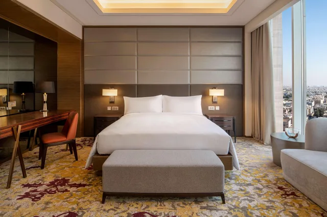 جناح رئاسي بسرير مزدوج، دبل تري من هيلتون الرياض المركز المالي(DoubleTree by Hilton Riyadh Financial District) 2/4