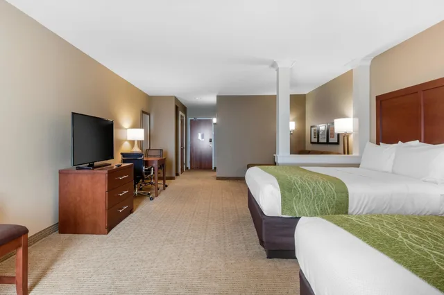جناح بسريرين كوين، Comfort Inn & Suites At Crossplex Village 3/10