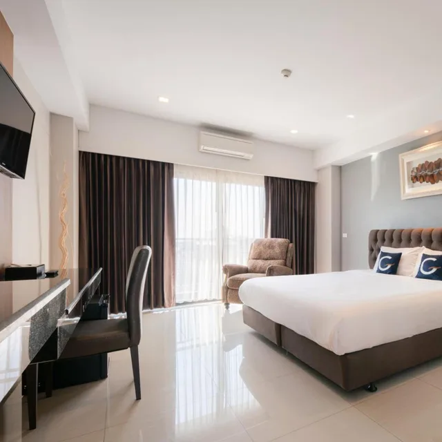 غرفة ديلوكس بسرير مزدوج بشرفة، Golden Foyer Suvarnabhumi Airport Hotel 1/5