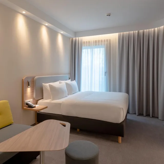 غرفة قياسية بسرير كينج، Holiday Inn Express Munich North, an IHG Hotel 7/10