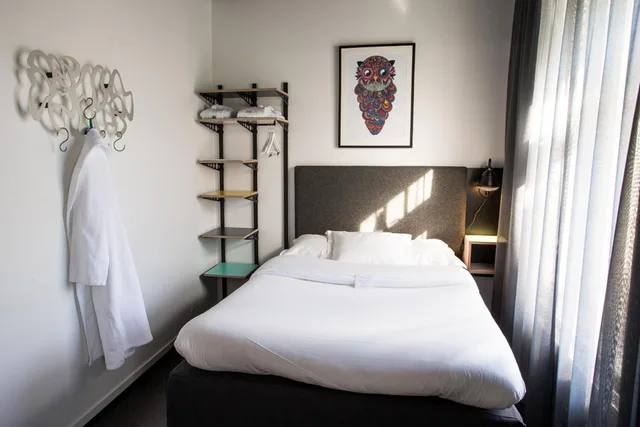 غرفة كبيرة مفردة بسرير مزدوج، Hotel Flora 2/9