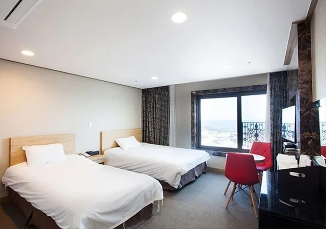 غرفة قياسية بسريرين منفصلين، Dream Jeju Hotel 1/8