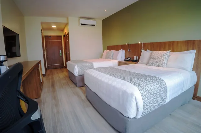 غرفة بزنس بسريرين مزدوجين، Wyndham Garden Guayaquil 3/7