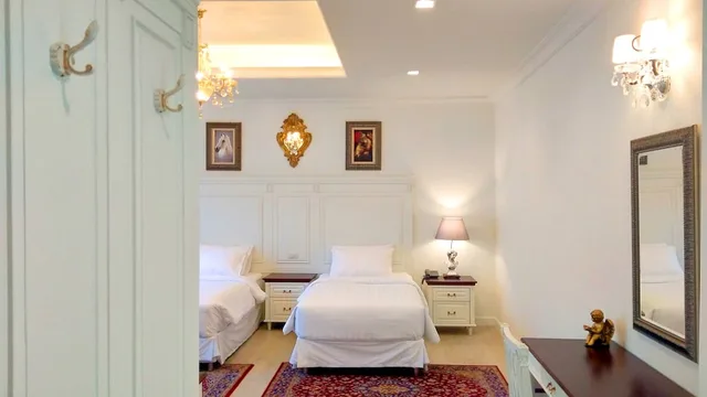 غرفة فاخرة بسريرين مزدوجين بإطلالة على المسبح، Merchant Villa 5/6
