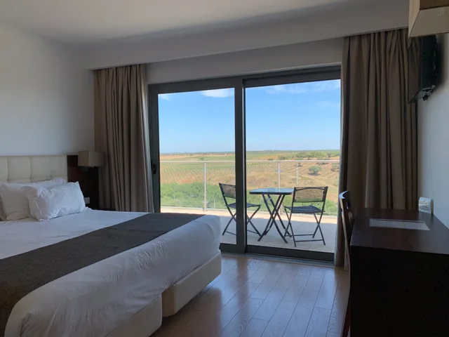 Superior, Double or Twin Bed, Country Side View, Hotel O Gato 1/4