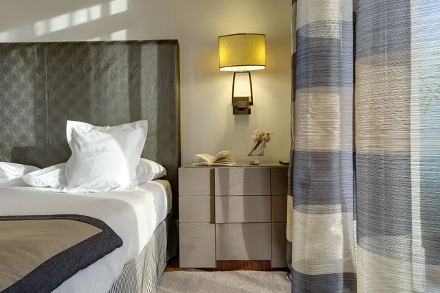 جناح غراند بسرير فردي بشرفة، Melia Genova 8/10