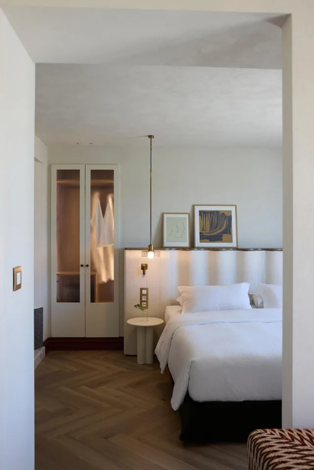Red, Suite, Queen Bed, Acropolis View، A for Athens 1/1