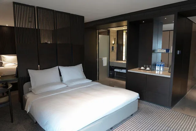 جناح عائلي ديلوكس بسرير كينج مع أريكة، Xi'an Eastern House Boutique Hotel 1/10