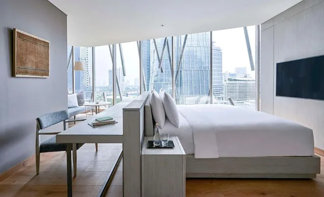 Premium, King Bed, City View, Discovery SCBD 5/5