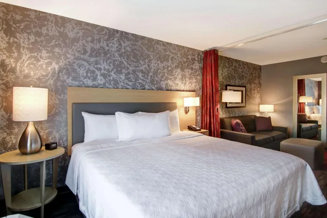 استوديو بسرير كينج، Home2 Suites By Hilton Edmonton South 2/3