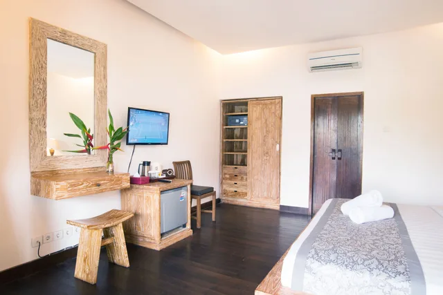 غرفة ديلوكس بسرير مزدوج، Royal Regantris Villa Karang 8/10