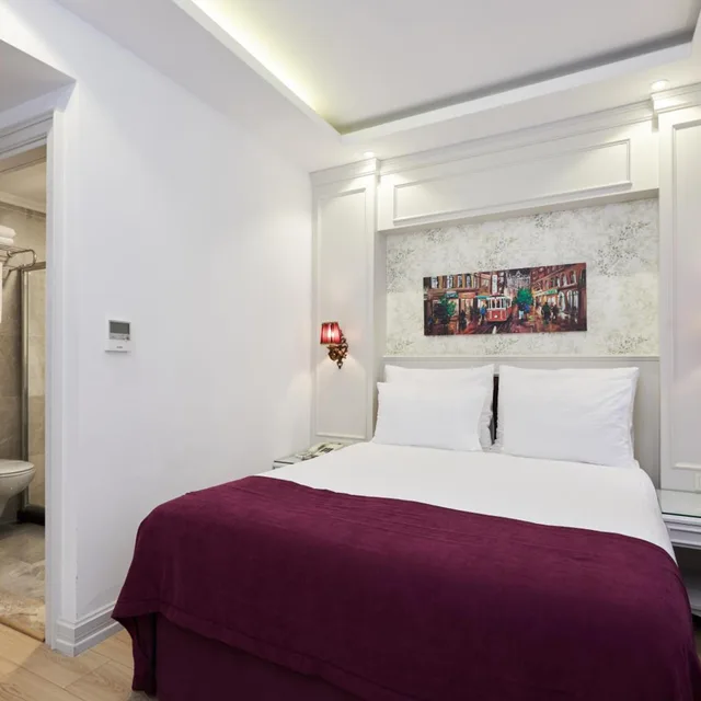 Connecting, Family, 2 Bathrooms، Albinas Hotel 2/4