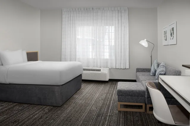 استوديو بسرير كوين مع أريكة، Towneplace Suites Marriott Cal Expo 4/6
