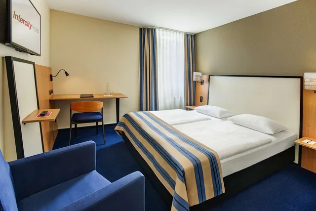 غرفة قياسية بسرير مزدوج، INTERCITYHOTEL CELLE 1/4