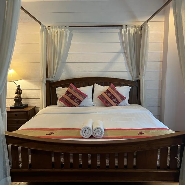 غرفة كبيرة بسرير مزدوج، Pha Thai House 1/5