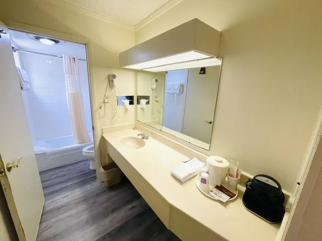 غرفة قياسية بسرير كينج، Relax Inn Perry 5/5