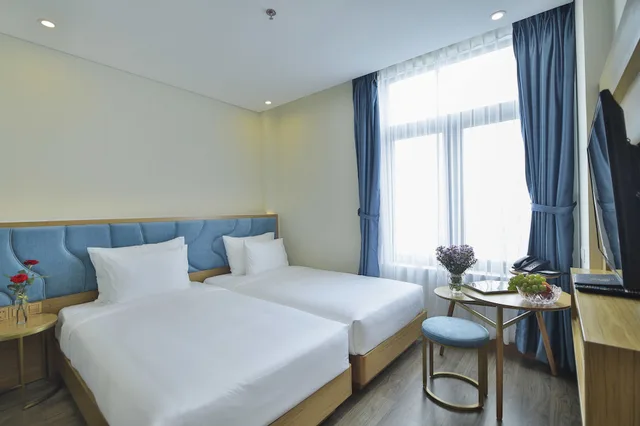 Superior, Twin Beds, San Marino Boutique Danang 1/8