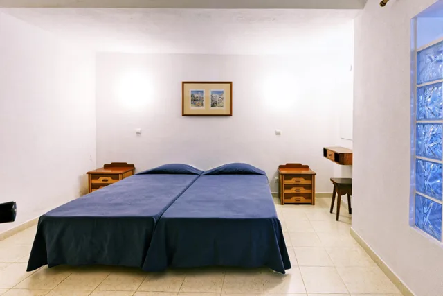 Studio 2.2، 3HB Golden Beach 1/2