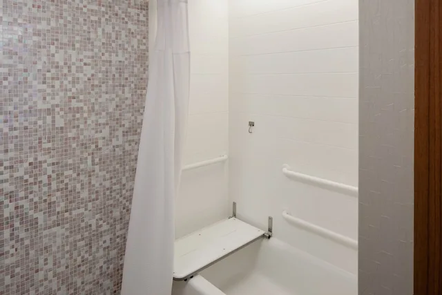 جناح بسرير كينج مع سرير سحّاب إضافي، SpringHill Suites by Marriott Detroit Metro Airport Romulus 9/10