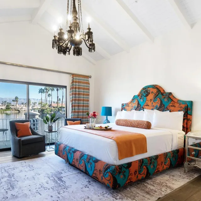 bungalow, The Chateau at Lake La Quinta 4/8