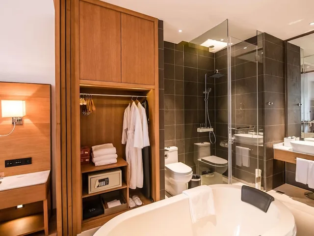 غرفة ديلوكس بسرير كينج، Novotel Suzhou Tai Lake Santeh 5/6