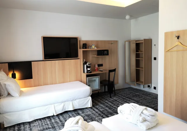 غرفة عائلية بثلاثة أسرّة، Libertel Gare Du Nord Suede 1/10