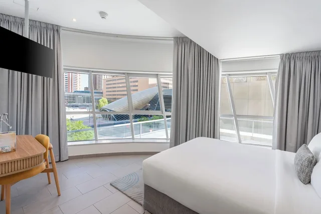 1 Bedroom, Club, Apartment, Queen Bed, Citadines Metro Central Dubai Ex Auris Metro Central Hotel Apartments 2/9