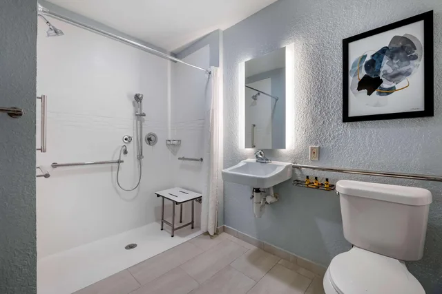 غرفة بسرير كينج لذوي الإعاقة، Best Western Plus Orlando East - UCF Area 2/2