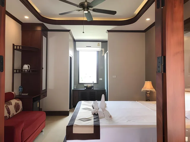غرفة عائلية بإطلالة على المسبح بغرفتي نوم، Jasmine Luangprabang Hotel 1/1