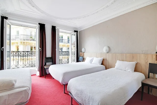 غرفة رباعية بسرير مزدوج وسريرين منفصلين، Altona Hotel 3/10