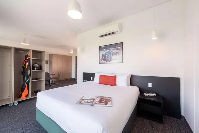 Suite, Track View، Rydges Pit Lane Hotel 2/5