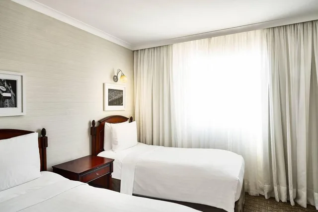 شقة عائلية بسريرين منفصلين وسرير كوين بشرفة بغرفتي نوم، Marriott Executive Apartments Sao Paulo 2/3