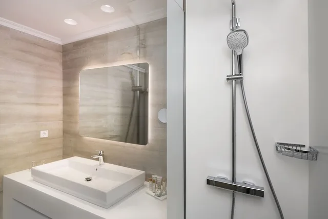 غرفة بسرير كينج مع أريكة، Salles Hotel Ciutat Del Prat 6/7