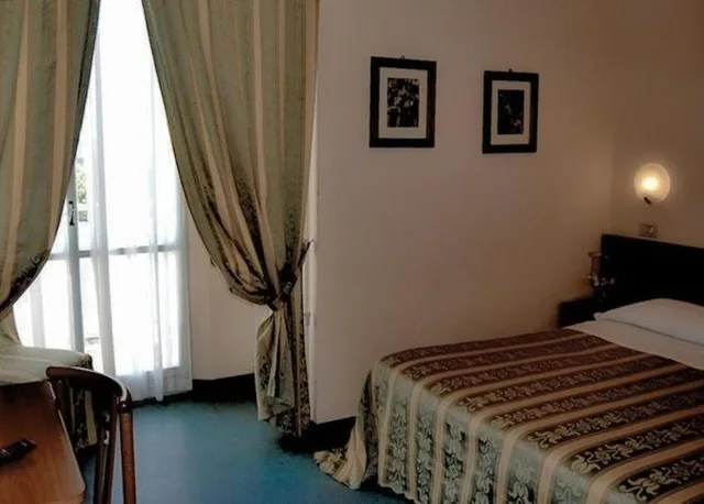 غرفة قياسية رباعية، Hotel Acerboli 2/4