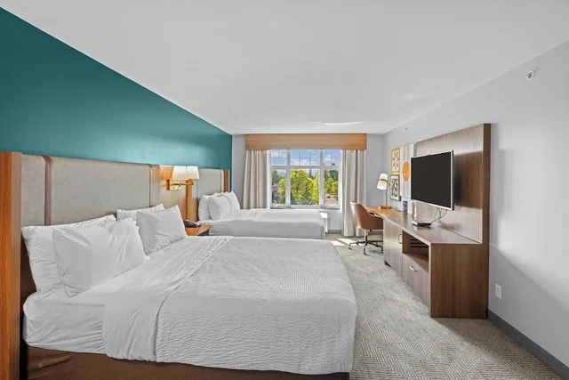 غرفة قياسية بسريرين كوين، Holiday Inn Hotel Suites Surrey East Cloverdale 1/8