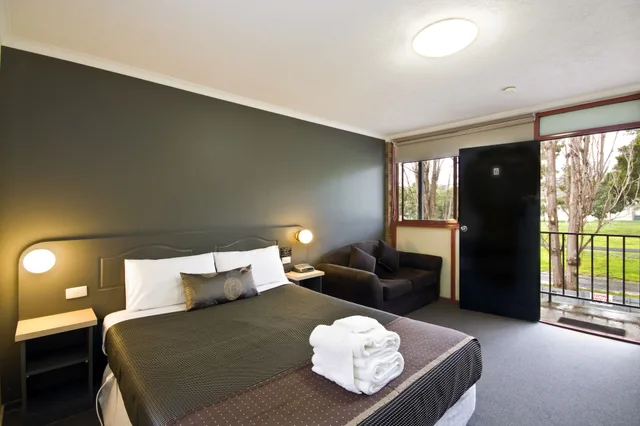 Spa, Deluxe, Queen Bed، Lorne Coachman 4/10