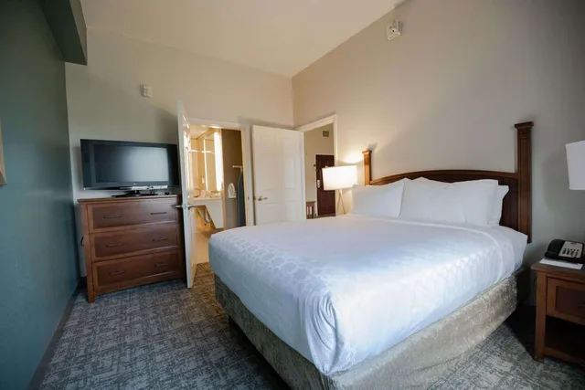 جناح بسرير كوين بغرفة نوم واحدة لذوي الإعاقة، Sonesta Es Suites Baton Rouge University At Southgate 4/6