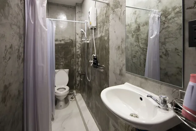 Room, 4 Beds, Bunk Bed, Yindee Travellers Lodge 5/5