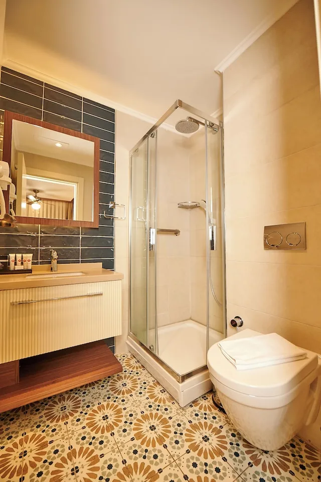 غرفة اقتصادية بسرير كوين، Saratoga Hotel Sultanahmet 6/7