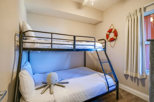 شقة سكنية بسرير كينج وسرير كوين بإطلالة على البحر بـ3 غرف نوم مع أريكة، Calypso Beach Resort By Panhandle Getaways 8/10