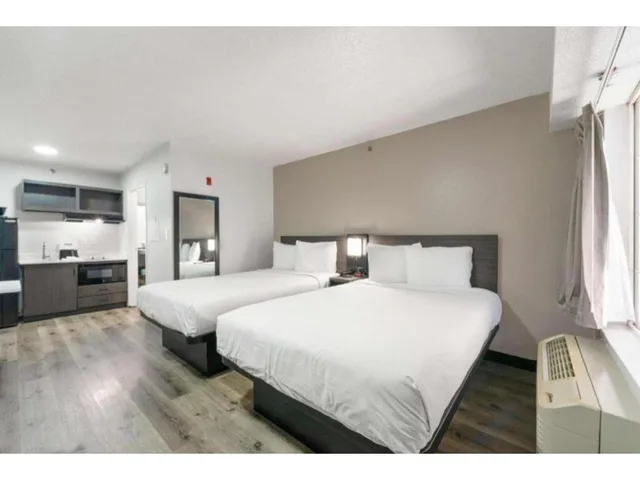 غرفة بسريرين كوين للمدخنين، Studio 6 Extended Stay - Tucker, GA - Atlanta Northlake 2/10