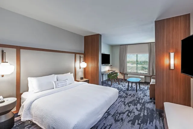جناح بسرير كينج مع أريكة، Fairfield Inn & Suites By Marriott Liberal 1/3