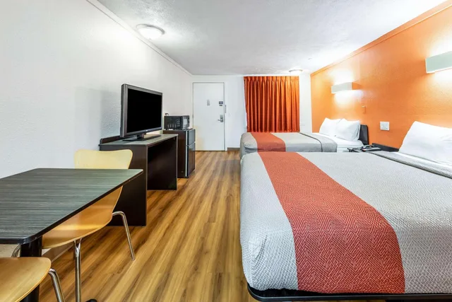 غرفة بسريرين كوين، Motel6 Mansfield, OH 3/5