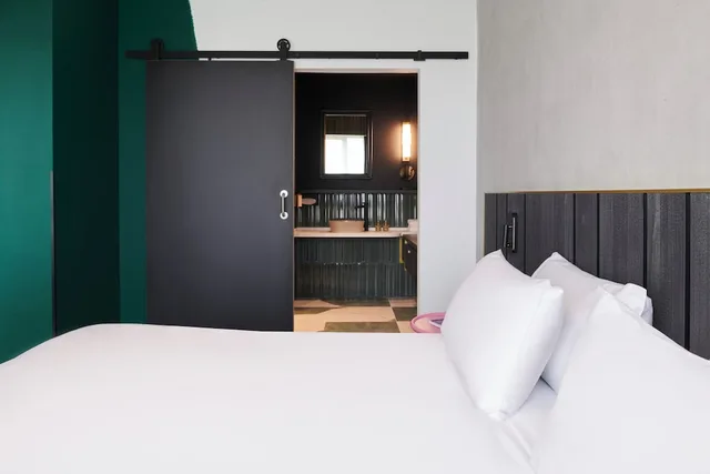 جناح جونيور بسرير كينج مع أريكة، Mercure Quimper Kerlic 5/9