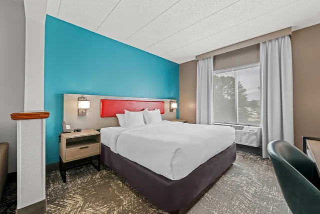 جناح بسرير كينج لذوي الإعاقة، Comfort Suites Suites Columbia at Harbison 6/8