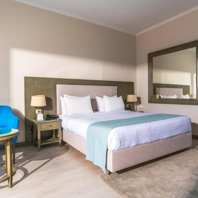 غرفة سوبيريور بسرير مزدوج أو سريرين منفصلين بإطلالة على البحر، M Hotels at Porto Marina 8/9