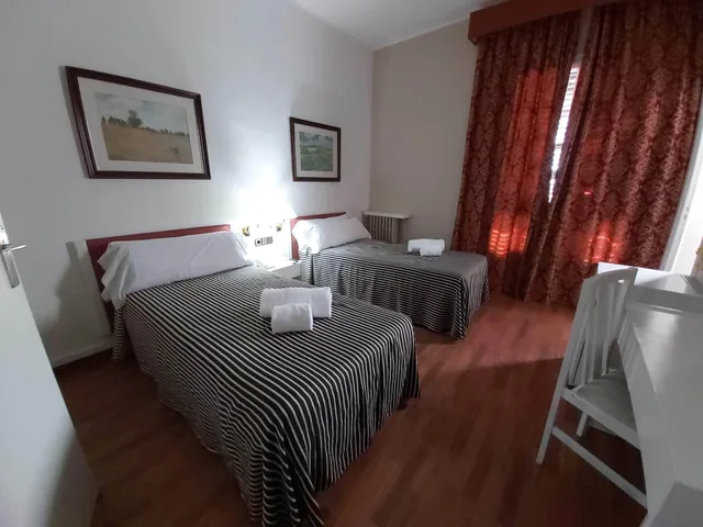 غرفة بسريرين منفصلين، Hotel El Castell 9/10
