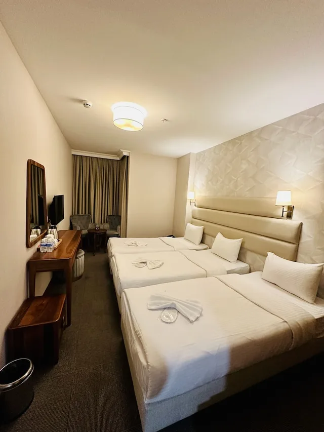 غرفة ديلوكس ثلاثية بثلاثة أسرّة، Istanbul Midpoint Hotel 7/10